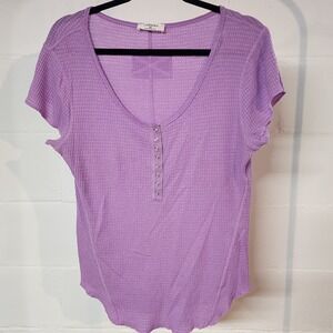 ZENANA Waffle Cap Sleeve Henley Rose Gold Snap Raw Edge Lightweight Lavender‎